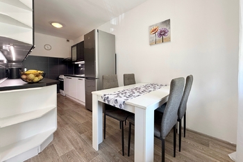 Prodej bytu 3+kk v osobním vlastnictví 70 m², Odolena Voda