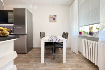 Prodej bytu 3+kk v osobním vlastnictví 70 m², Odolena Voda