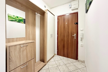 Prodej bytu 3+kk v osobním vlastnictví 70 m², Odolena Voda