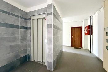 Prodej bytu 3+kk v osobním vlastnictví 70 m², Odolena Voda