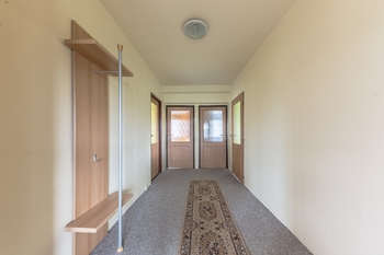 2.NP - chodba - Prodej domu 216 m², Praha 4 - Kunratice