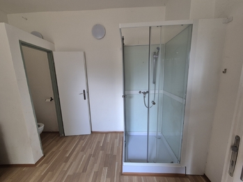 Pronájem jiných prostor, Zlatníky-Hodkovice
