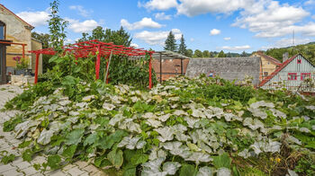 ZAHRÁDKA - Prodej domu 190 m², Cvikov