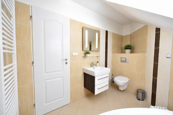 Prodej bytu 3+kk v osobním vlastnictví 76 m², Lichoceves