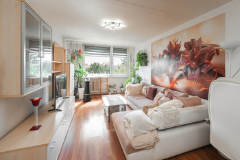 Prodej bytu 3+kk v osobním vlastnictví 65 m², Praha 10 - Horní Měcholupy