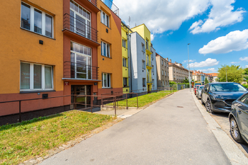 Prodej bytu 1+1 v osobním vlastnictví 42 m², Praha 4 - Braník