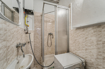 Prodej bytu 1+1 v osobním vlastnictví 42 m², Praha 4 - Braník