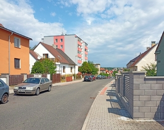Nacházíme se v klidné lokalitě,  - Prodej domu 125 m², Rakovník