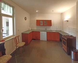 V přízemí jsou tři velké pokoje, - Prodej domu 125 m², Rakovník