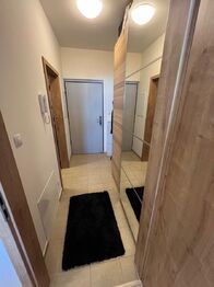 Pronájem bytu 1+kk v osobním vlastnictví 33 m², Beroun