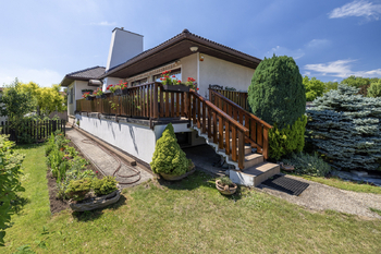 Jižní terasa - Prodej domu 170 m², Všetaty