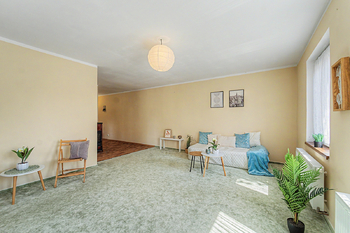 Obývací pokoj - Prodej domu 96 m², Svatý Mikuláš