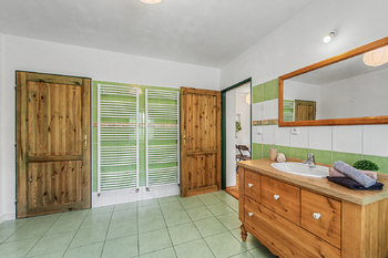 Koupelna - Prodej domu 96 m², Svatý Mikuláš
