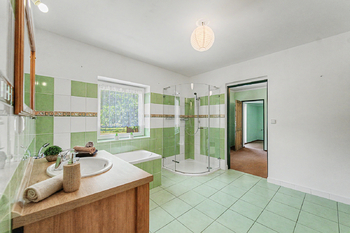 Koupelna - Prodej domu 96 m², Svatý Mikuláš