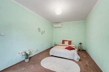Ložnice - Prodej domu 96 m², Svatý Mikuláš