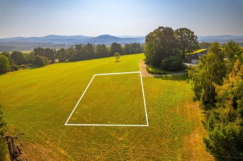 Prodej pozemku 900 m², Omlenice