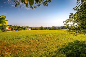 Prodej pozemku 900 m², Omlenice