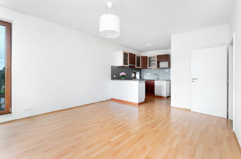 Pronájem bytu 3+kk v osobním vlastnictví 72 m², Zbuzany