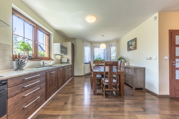 Prodej domu 174 m², Hovorčovice