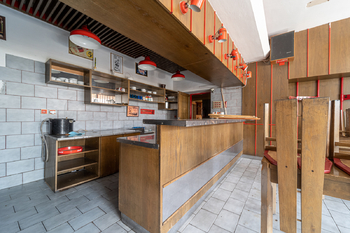 bar na salonku restaurace - Prodej jiných prostor, Lipůvka
