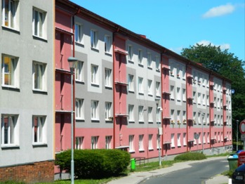 Pohled z Karlovy ulice. - Prodej bytu 2+1 v osobním vlastnictví 61 m², Aš