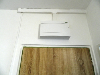 Nový bytový rozvaděč. - Prodej bytu 2+1 v osobním vlastnictví 61 m², Aš