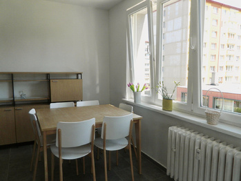 Vizualizace jídelny. - Prodej bytu 2+1 v osobním vlastnictví 61 m², Aš