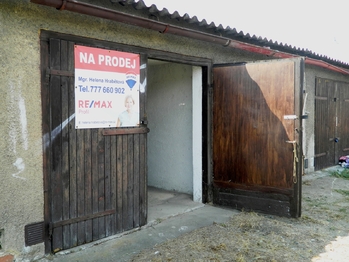 Pohled na garáž. - Prodej garáže 18 m², Cheb 