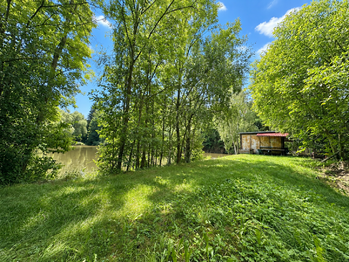 Prodej pozemku 25771 m², Dačice