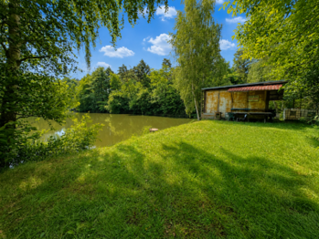 Prodej pozemku 25771 m², Dačice