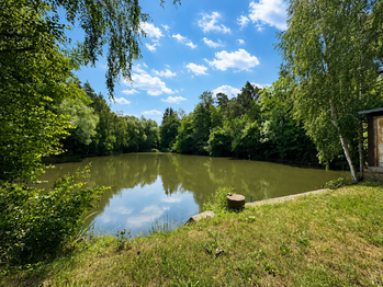 Prodej pozemku 25771 m², Dačice