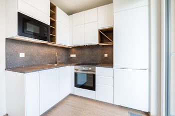 Pronájem bytu 1+kk v osobním vlastnictví 31 m², Praha 5 - Řeporyje