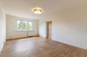 Pronájem bytu 2+1 v družstevním vlastnictví 59 m², Rokycany