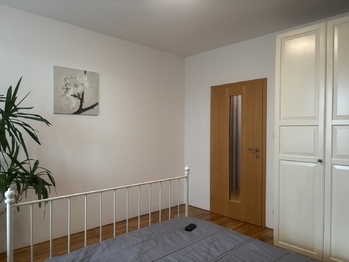 Pronájem bytu 2+kk v osobním vlastnictví 57 m², Praha 5 - Smíchov