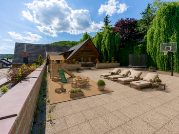 Prodej domu 708 m², Králův Dvůr