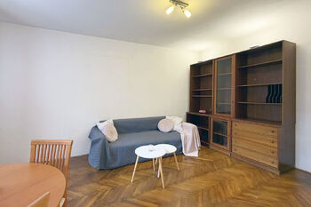 Obývací pokoj - Prodej bytu 2+1 v osobním vlastnictví 55 m², Chodov