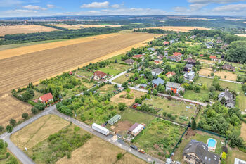 Prodej pozemku 970 m², Zdiby