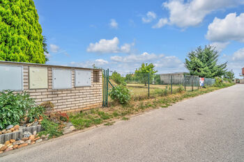 Prodej pozemku 970 m², Zdiby