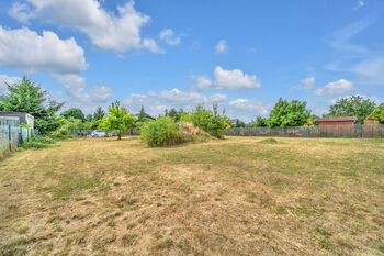 Prodej pozemku 970 m², Zdiby