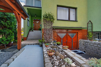 Dům jižní strana - Prodej domu 270 m², Kolín