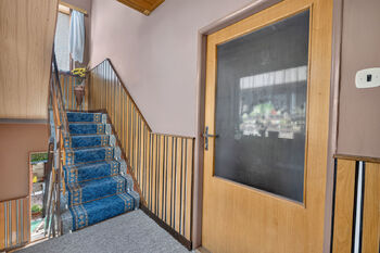 Schodiště 1P - Prodej domu 270 m², Kolín