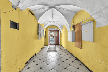 Prodej domu 420 m², Hostinné