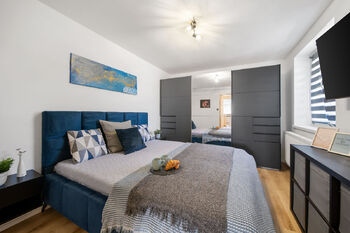 Ložnice 1.NP - Prodej domu 153 m², Zdounky