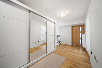 Chodba 1.NP - Prodej domu 153 m², Zdounky