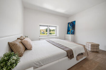 Pokoj 2.NP - Prodej domu 153 m², Zdounky