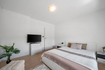 Pokoj 2.NP - Prodej domu 153 m², Zdounky