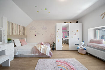 Dětský pokoj 2.NP - Prodej domu 153 m², Zdounky