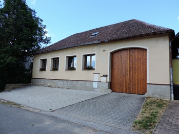 Prodej domu 250 m², Peč