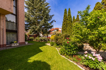 Prodej domu 354 m², Praha 10 - Benice