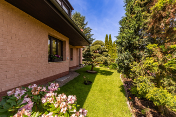 Prodej domu 354 m², Praha 10 - Benice